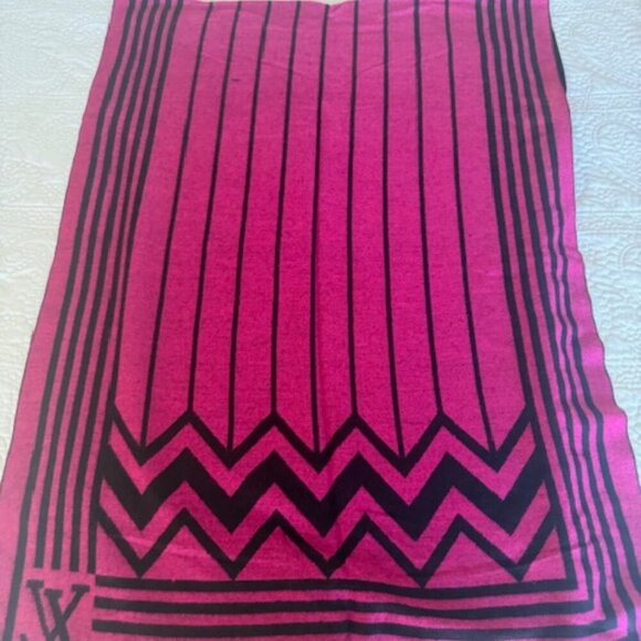 louis vuitton scarf 65 cashmere 35 silk - Picture 7 of 8